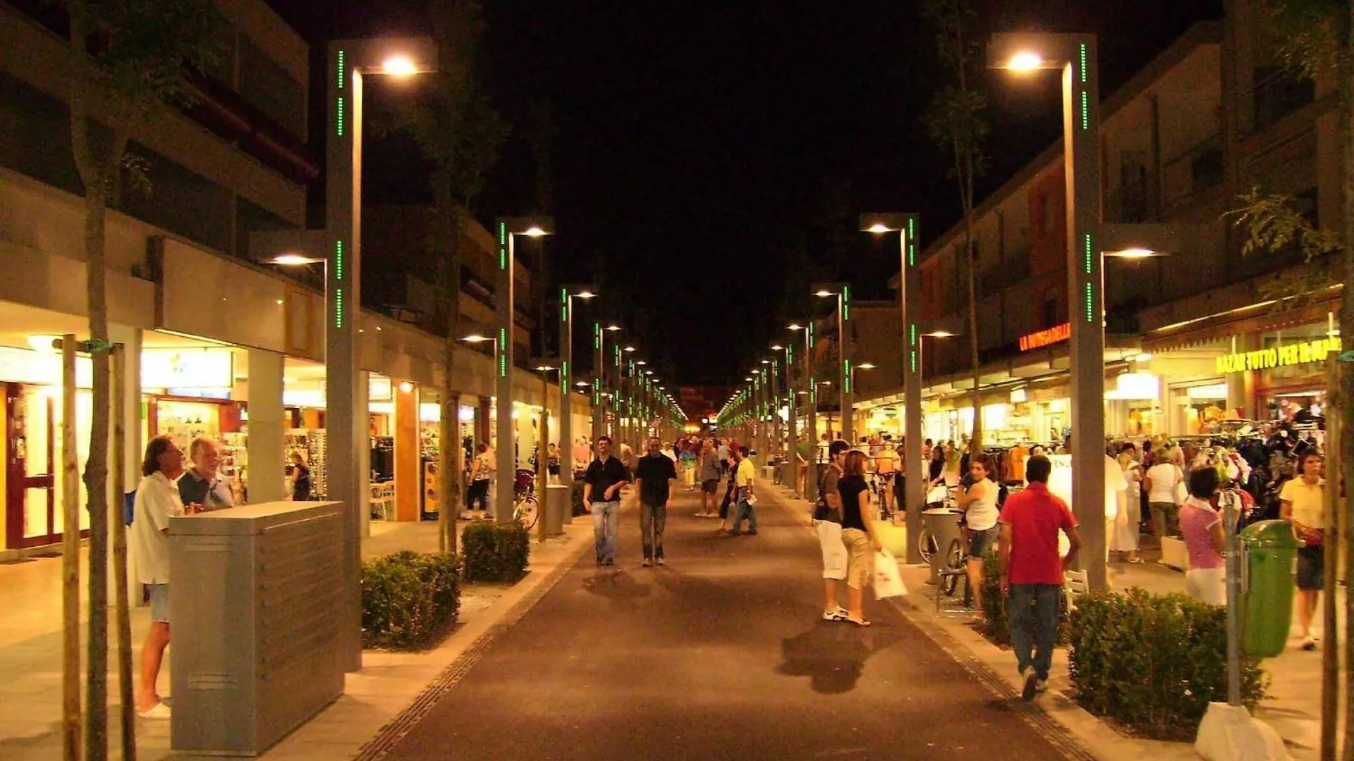 Appartamento Flat With Parking Space Next To The Sea Bibione Italia